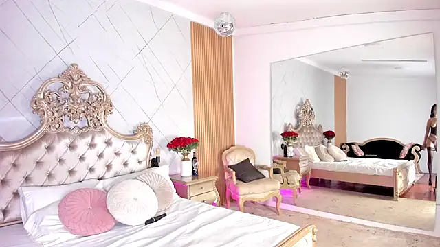 JulissaWilson online show from 13, 12, 2025