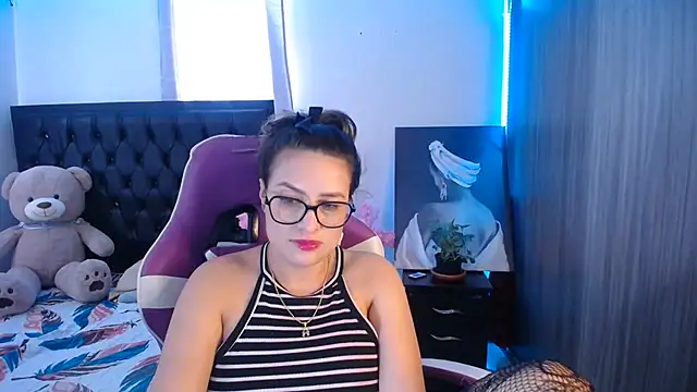 esmeraldaa230 online show from 31, 5, 2026