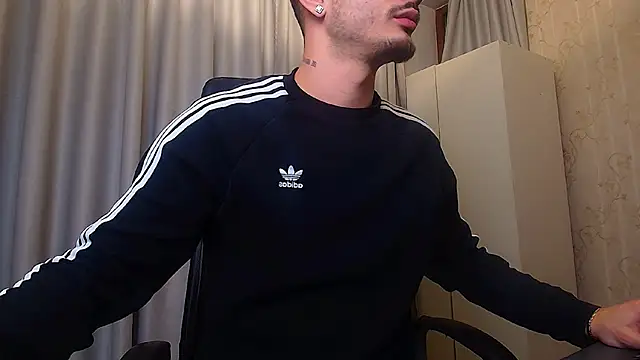 Snapshot of BrandonTate chatting on 3, 2, 2026 BrandonTate online show from 3, 2, 2026