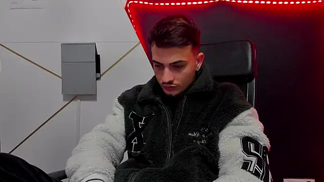 Snapshot of BrandonTate chatting on 6, 2, 2026 BrandonTate online show from 6, 2, 2026