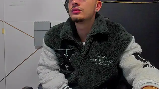 Snapshot of BrandonTate chatting on 7, 2, 2026 BrandonTate online show from 7, 2, 2026