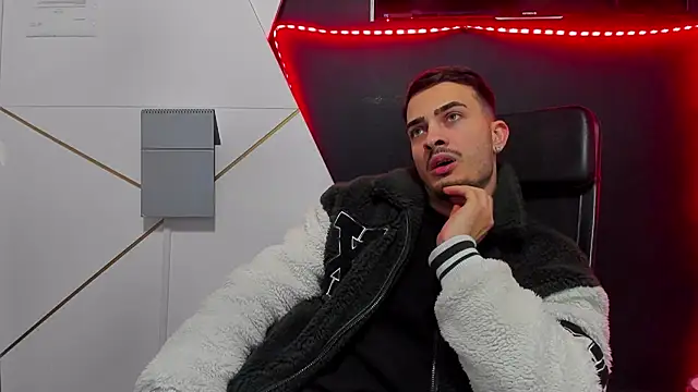 Snapshot of BrandonTate chatting on 11, 2, 2026 BrandonTate online show from 11, 2, 2026