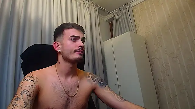 Snapshot of BrandonTate chatting on 14, 2, 2026 BrandonTate online show from 14, 2, 2026