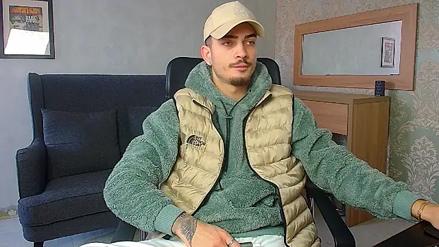 Snapshot of BrandonTate chatting on 3, 3, 2026 BrandonTate online show from 3, 3, 2026