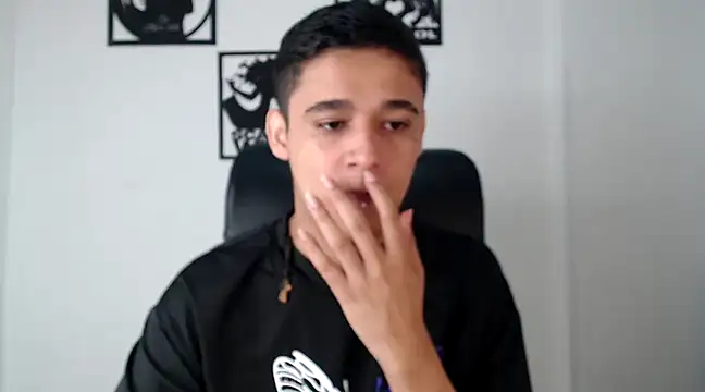 Snapshot of kaiine190 chatting on 2, 12, 2024 kaiine190 online show from 2, 12, 2024