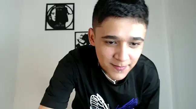 Snapshot of kaiine190 chatting on 17, 12, 2024 kaiine190 online show from 17, 12, 2024