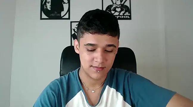 Snapshot of kaiine190 chatting on 22, 12, 2024 kaiine190 online show from 22, 12, 2024