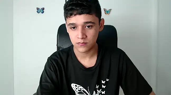 Snapshot of kaiine190 chatting on 7, 1, 2025 kaiine190 online show from 7, 1, 2025