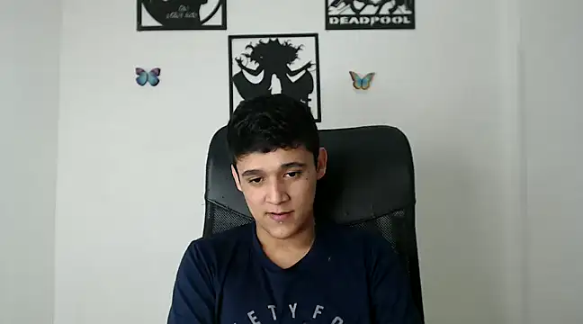 Snapshot of kaiine190 chatting on 21, 1, 2025 kaiine190 online show from 21, 1, 2025