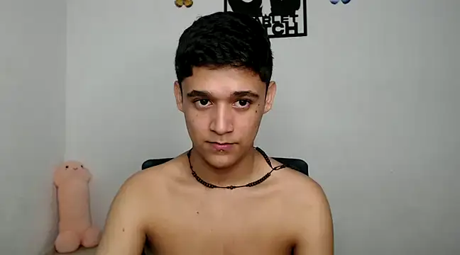 Snapshot of kaiine190 chatting on 15, 2, 2025 kaiine190 online show from 15, 2, 2025