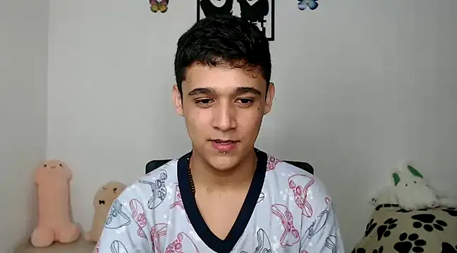 Snapshot of kaiine190 chatting on 17, 2, 2025 kaiine190 online show from 17, 2, 2025