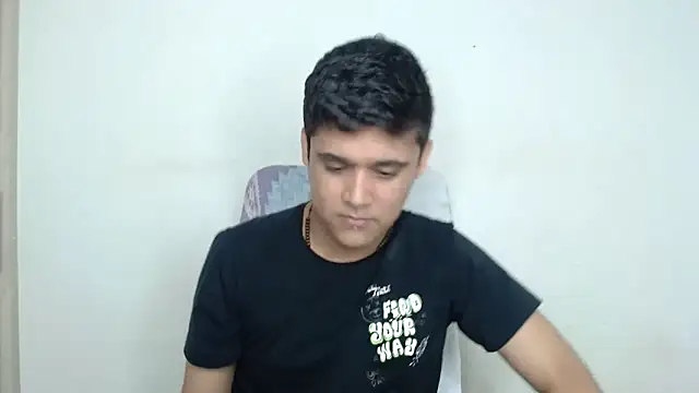 Snapshot of kaiine190 chatting on 4, 10, 2025 kaiine190 online show from 4, 10, 2025