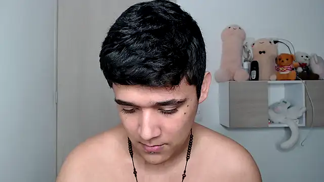 Snapshot of kaiine190 chatting on 13, 10, 2025 kaiine190 online show from 13, 10, 2025