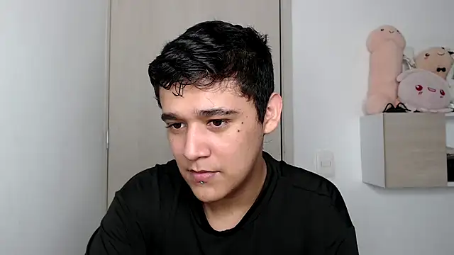 Snapshot of kaiine190 chatting on 22, 10, 2025 kaiine190 online show from 22, 10, 2025