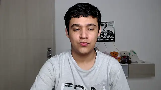 Snapshot of kaiine190 chatting on 27, 10, 2025 kaiine190 online show from 27, 10, 2025