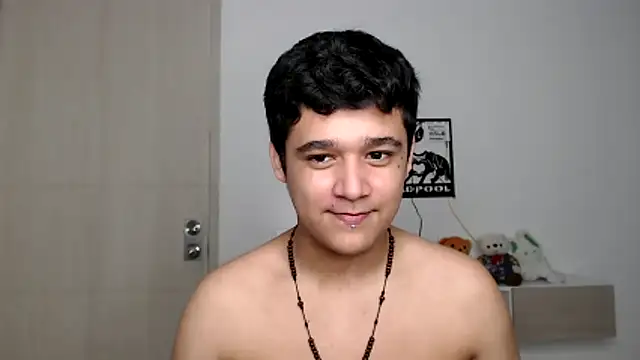 Snapshot of kaiine190 chatting on 27, 10, 2025 kaiine190 online show from 27, 10, 2025