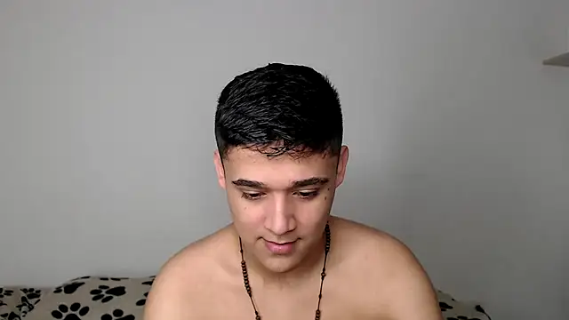 Snapshot of kaiine190 chatting on 9, 11, 2025 kaiine190 online show from 9, 11, 2025