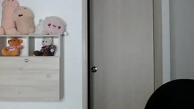 Snapshot of kaiine190 chatting on 14, 11, 2025 kaiine190 online show from 14, 11, 2025