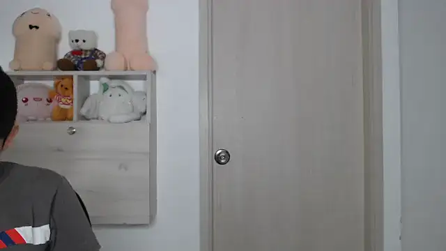 Snapshot of kaiine190 chatting on 28, 11, 2025 kaiine190 online show from 28, 11, 2025