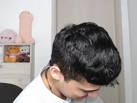 Snapshot of kaiine190 chatting on 1, 12, 2025 kaiine190 online show from 1, 12, 2025