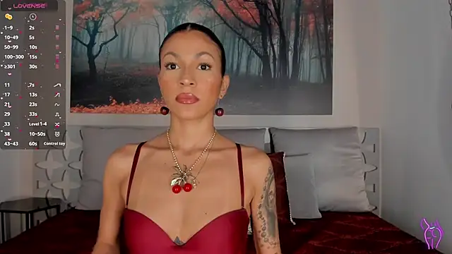 LunaRuso online show from 12, 2, 2025