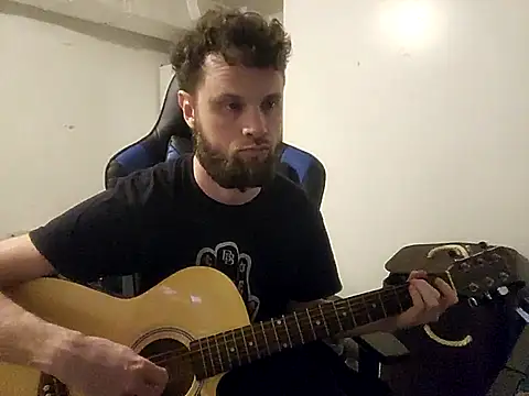 Snapshot of Talenjames4 chatting on 14, 12, 2025 Talenjames4 online show from 14, 12, 2025