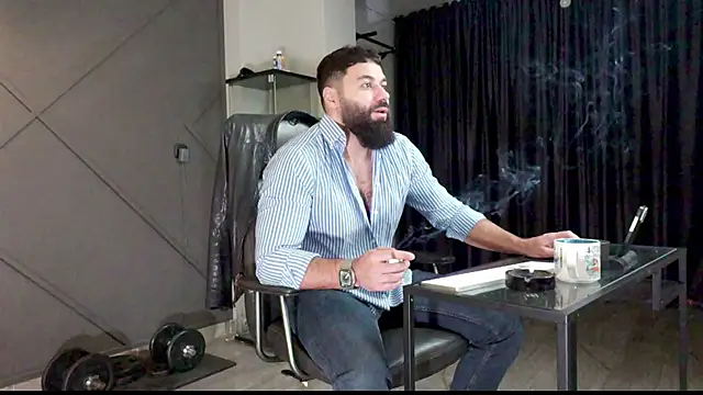Snapshot of mattmasterss chatting on 23, 12, 2024 mattmasterss online show from 23, 12, 2024