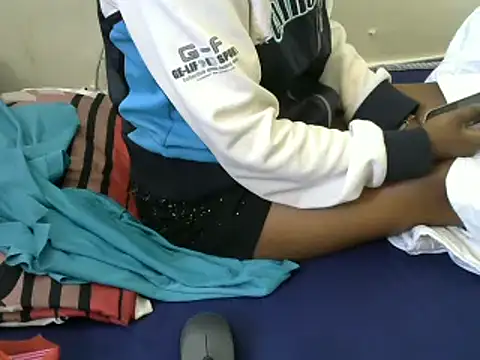 Ma-yolo001 online show from 14, 2, 2025