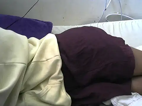 Ma-yolo001 online show from 2, 10, 2025