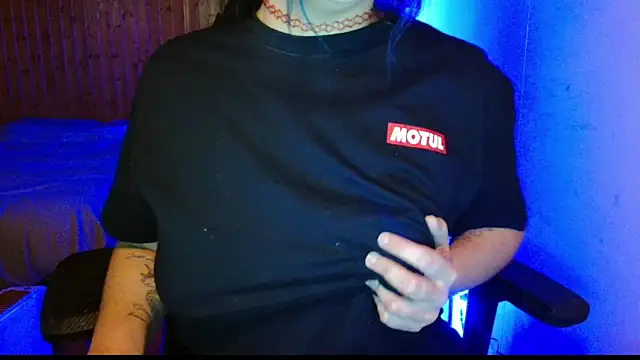 Snapshot of bratty_niagara chatting on 1, 12, 2025 bratty niagara online show from 1, 12, 2025