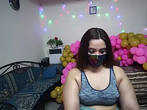 Arushisingh8888 online show from 27, 12, 2024