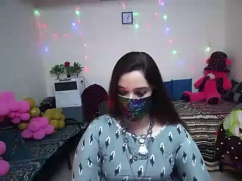 Arushisingh8888 online show from 12, 1, 2025