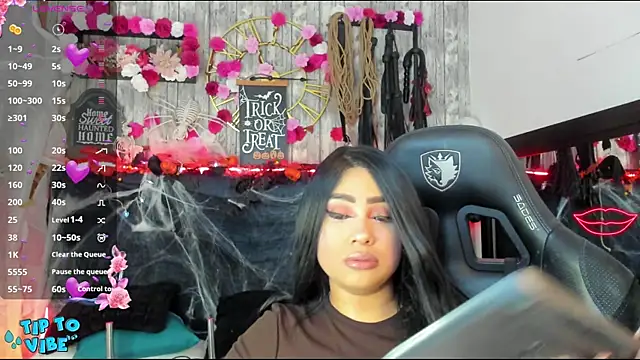 Snapshot of Neko_Misaki chatting on 19, 10, 2025 Neko Misaki online show from 19, 10, 2025