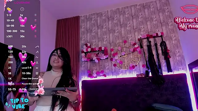 Snapshot of Neko_Misaki chatting on 13, 11, 2025 Neko Misaki online show from 13, 11, 2025