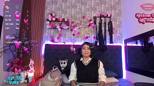 Snapshot of Neko_Misaki chatting on 19, 11, 2025 Neko Misaki online show from 19, 11, 2025