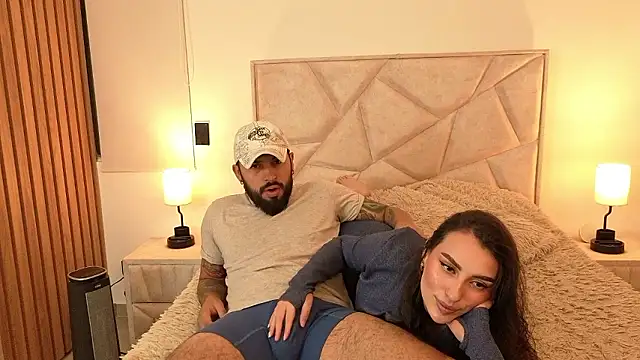 teseo and afroditha  online show from 15, 10, 2025