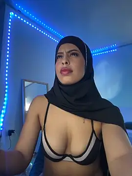 Snapshot of JannaNader12 chatting on 30, 10, 2025 JannaNader12 online show from 30, 10, 2025