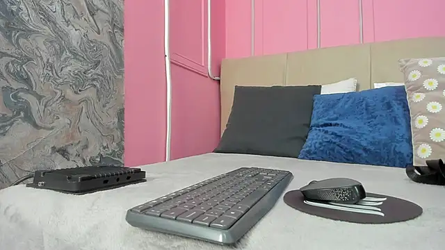 Snapshot of Emelyy_Carter chatting on 6, 10, 2025 Emelyy Carter online show from 6, 10, 2025