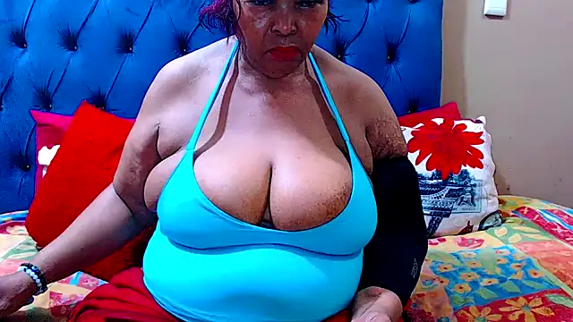 Snapshot of ebonycandy10 chatting on 1, 3, 2025 ebonycandy10 online show from 1, 3, 2025