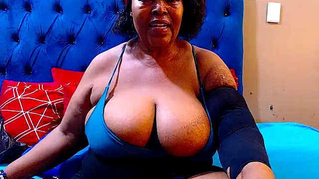 Snapshot of ebonycandy10 chatting on 15, 3, 2025 ebonycandy10 online show from 15, 3, 2025