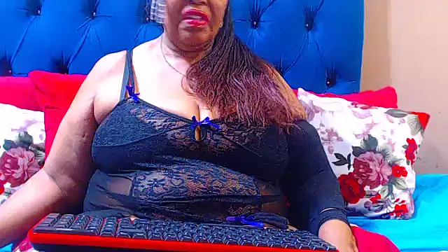 Snapshot of ebonycandy10 chatting on 20, 9, 2025 ebonycandy10 online show from 20, 9, 2025