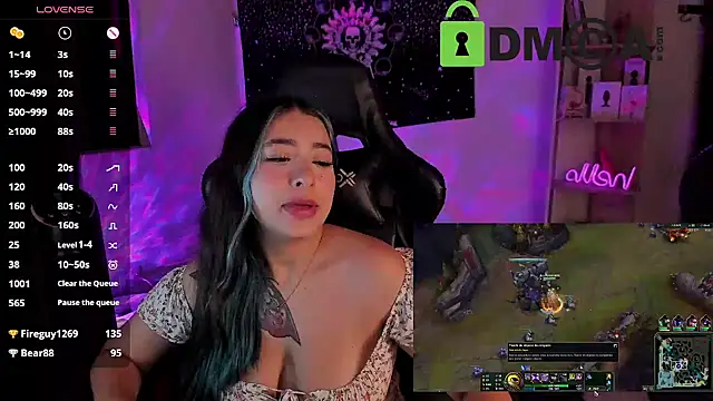 sweetcoralinee online show from 11, 3, 2025