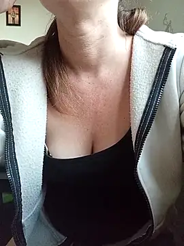 Snapshot of Ladyluder88 chatting on 19, 9, 2025 Ladyluder88 online show from 19, 9, 2025