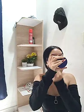 royalgirls x online show from 15, 4, 2026