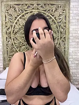 Snapshot of ThaniaJones chatting on 16, 3, 2026 ThaniaJones online show from 16, 3, 2026