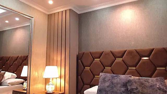 Snapshot of ThaniaJones chatting on 14, 4, 2026 ThaniaJones online show from 14, 4, 2026