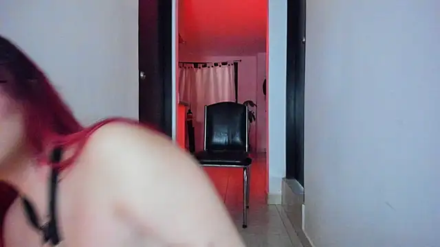 Dafne Moon online show from 26, 2, 2025