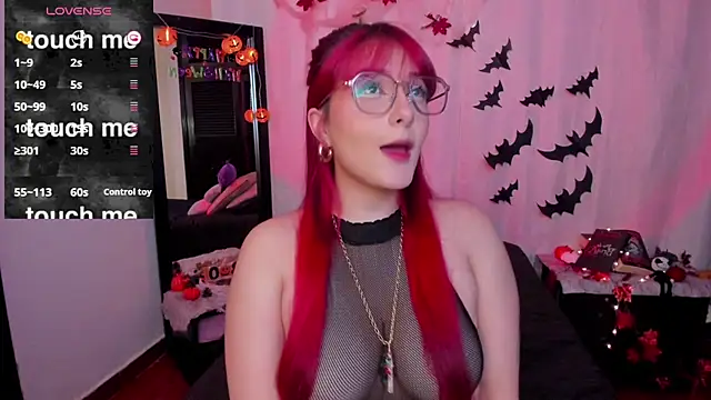 Dafne Moon online show from 22, 10, 2025