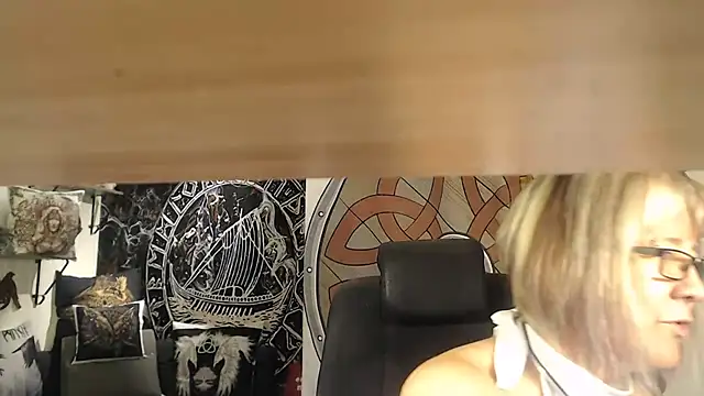 Snapshot of TittenMichelle chatting on 6, 7, 2026 TittenMichelle online show from 6, 7, 2026