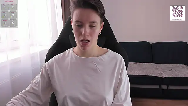 Snapshot of JessieFlower chatting on 12, 2, 2025 JessieFlower online show from 12, 2, 2025